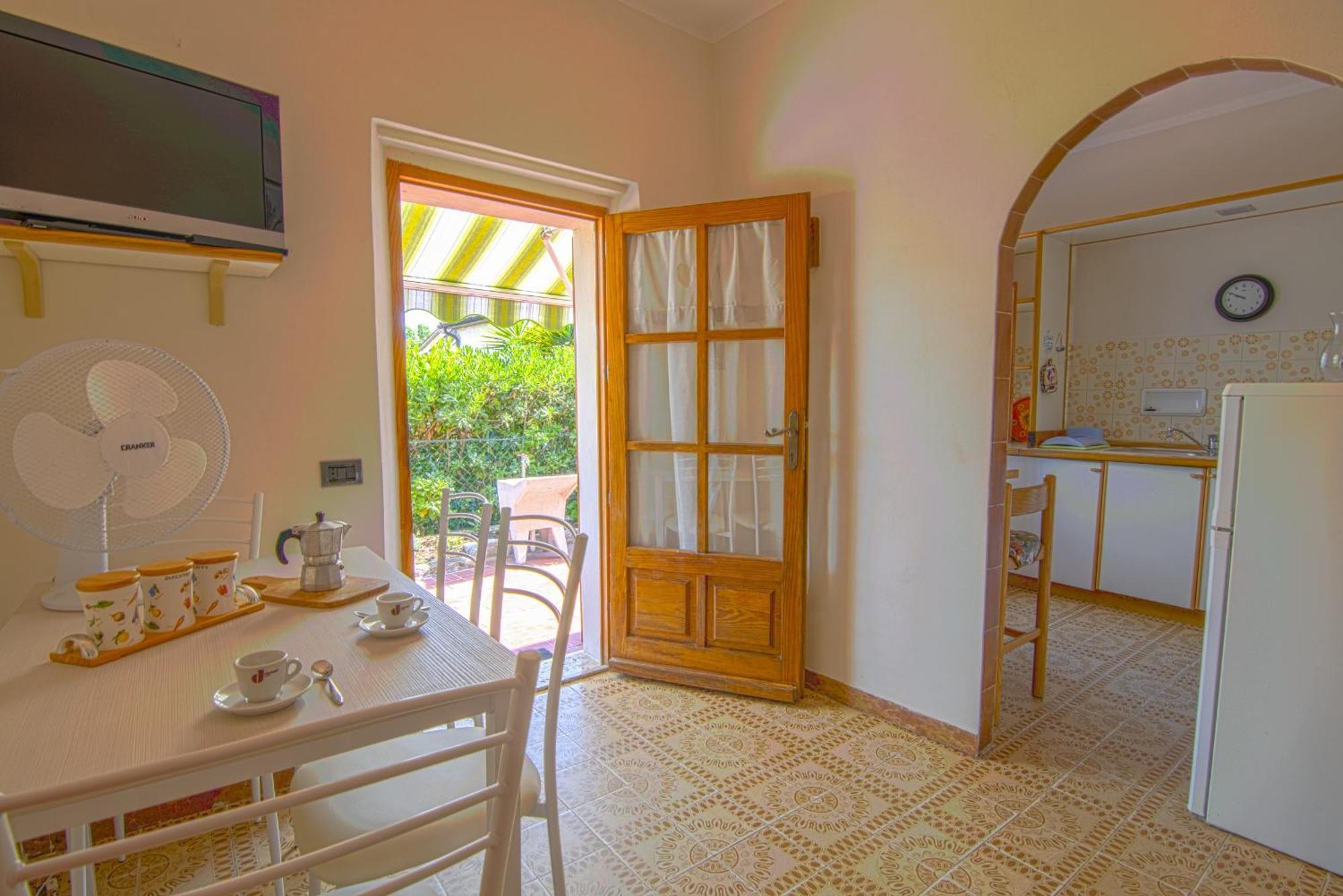 Appartamenti Casa Dini Marina di Campo Exteriör bild